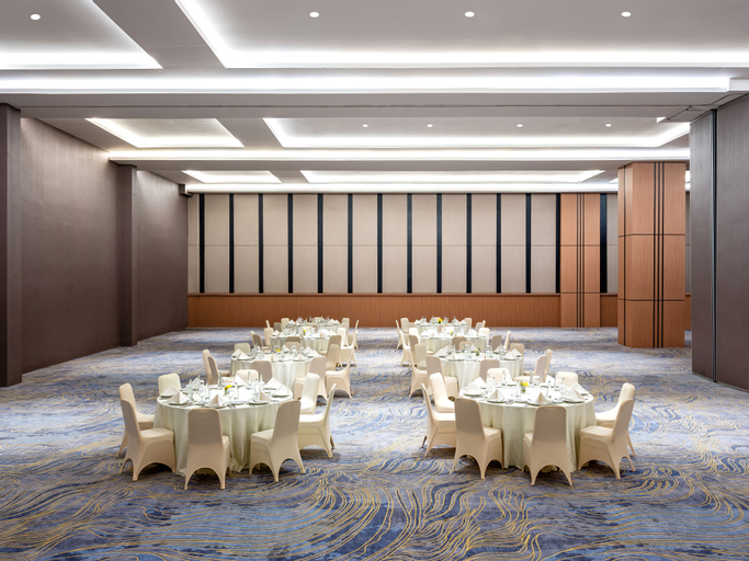 Business Facilities 27