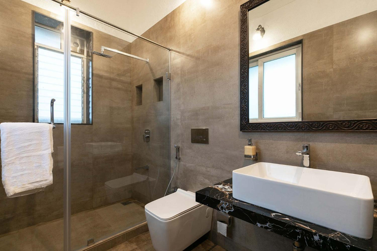 Bathroom 2, StayVista's Ananda Villa - 3BHK with Garden & Private Pool, Pune