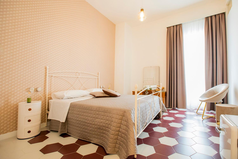 Others 4, Suitetti Camere&Relax, Cosenza