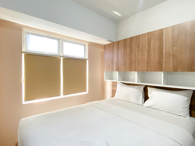 Homey and Nice 3BR at Springlake Summarecon Bekasi Apartment By Travelio, Bekasi