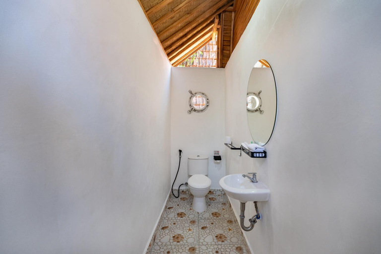 Bathroom 3, butterfly villas nusa ceningan panorama sea view , Klungkung