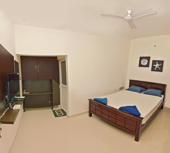 Bedroom 2, Catch A Wave, Kancheepuram