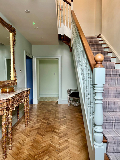 Others 5, Magmell Townhouse