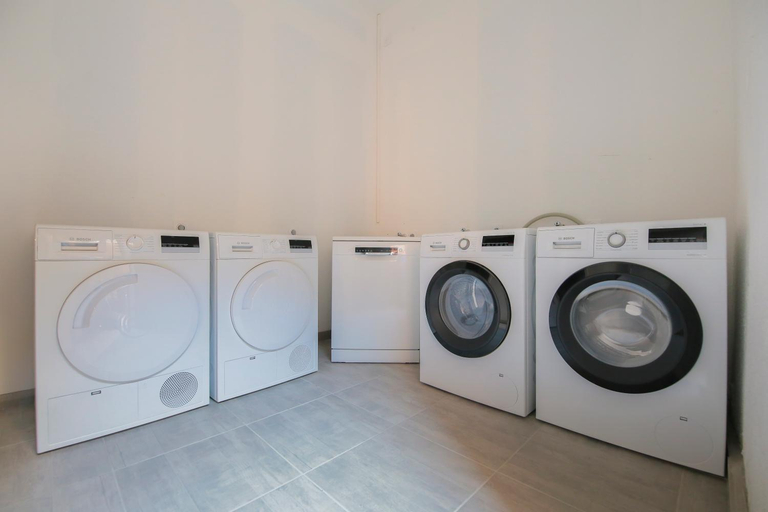 Bathroom 3, L'Ocean, T2 hypercentre chic et cosy, Wifi par SOVALFI, Loire