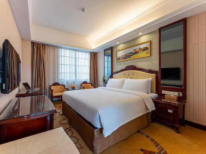 Bedroom 3, Vienna Hotel Guangxi Jinxi Zhongshan Park, Baise
