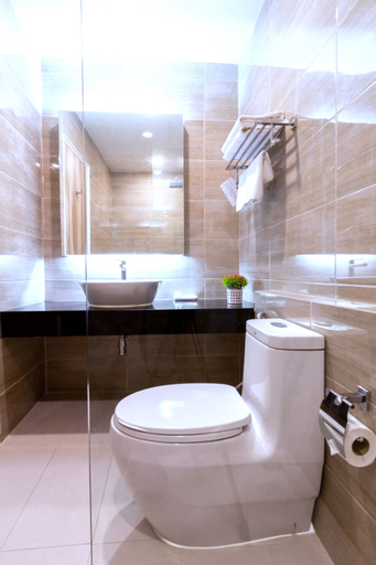 Bathroom 10