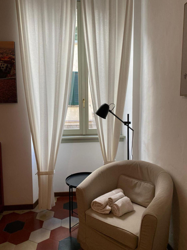 Bedroom 2, Alle mura, Bergamo