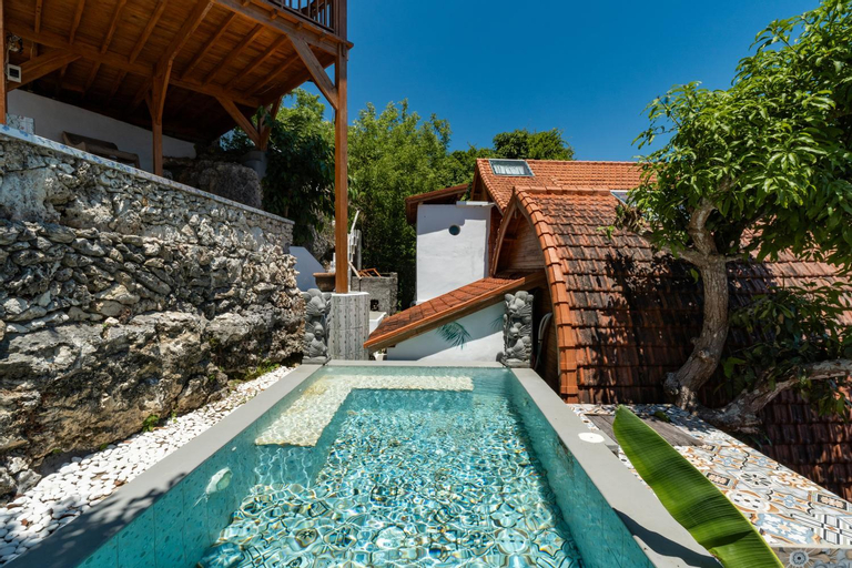 Swimming Pool 4