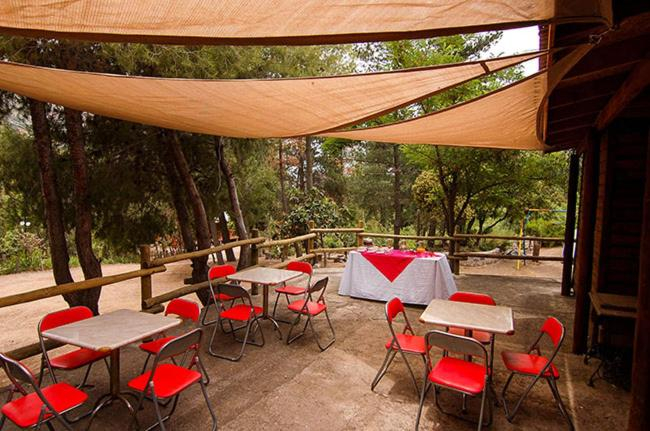 Food & Drinks, Las lomitas de Guayacan, Cabanas y Spa, Cordillera