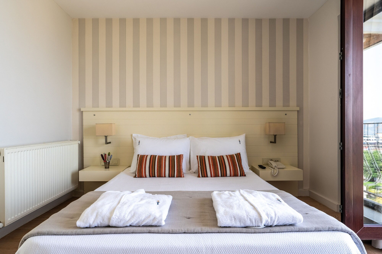 Bedroom 3, Tiara Buyukada, Adalar