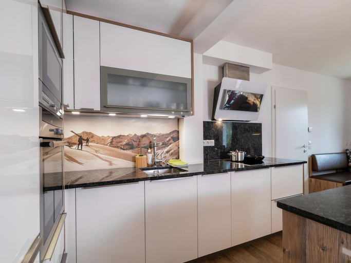 Others 4, Apartment in Zell am See Near the ski Area, Zell am See