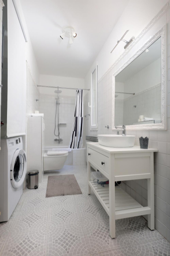 Bathroom 2, Apartments Luan, Rijeka