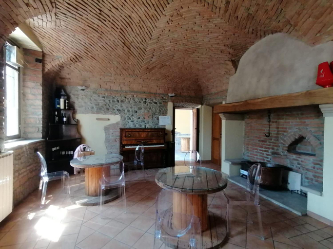Others 4, HOTEL FIORE & Fiocchi, Piacenza