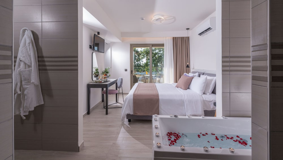 Bedroom 3, CHC Imperial Hotel – Adults Only, Crete