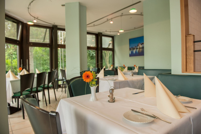 Food & Drinks 5, Atrium im Park Hotel Regensburg, Regensburg