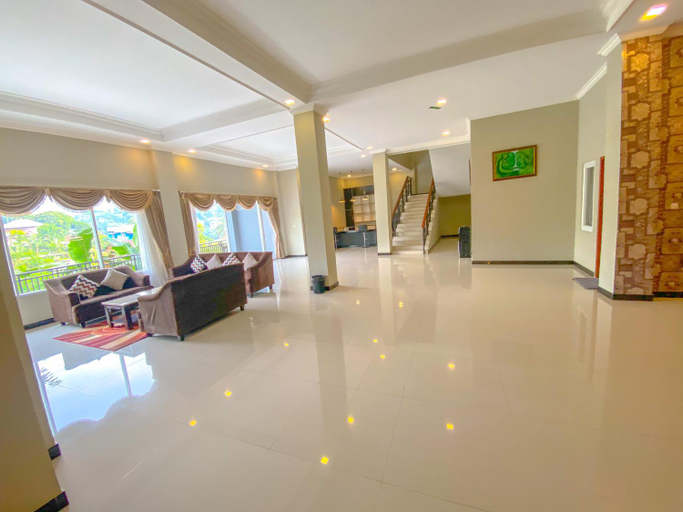 Others 3, Villa Andalus 3, Bogor