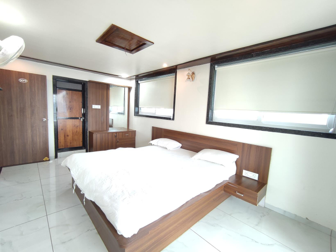 Others 4, Sardar Hotel & Home Stay, Narmada