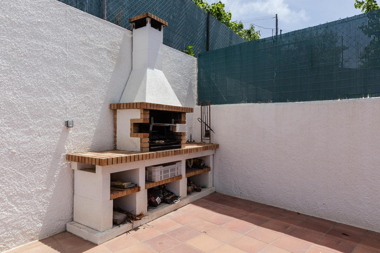 Others 4, Villa Lilia, Barcelona