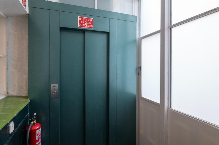 Others 5, Exclusivo Apartamento en Sol, Madrid