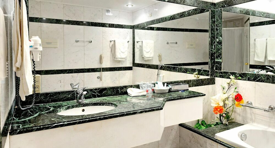 Bathroom 5, Corfu Palace Hotel, Ionian Islands
