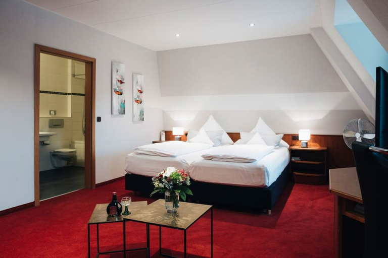 Bedroom 3, TOP Hotel Amberger Wuerzburg, Würzburg