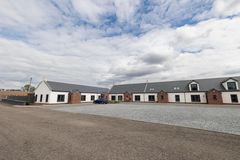 Others 2, Westertonhill Holiday Lodges - Private Hot Tub Hire Available, West Dunbartonshire