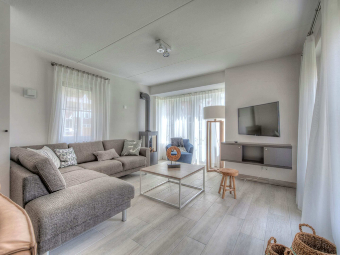 Living room 2, Luxury Villa Near Noordzee, Veere