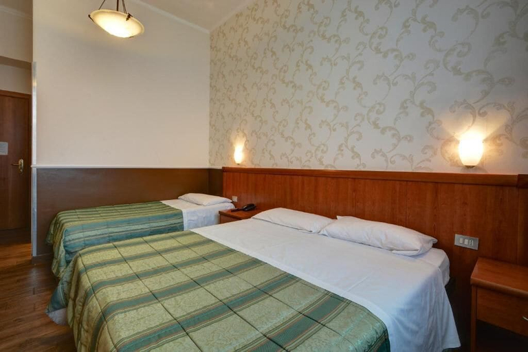 Bedroom 4, HOTEL UNIVERSO, Torino