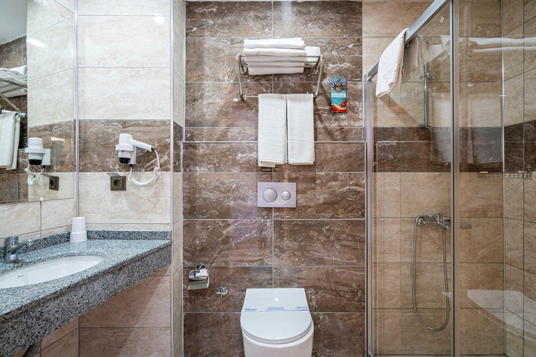 Bathroom 5, Blue Star Hotel, Alanya