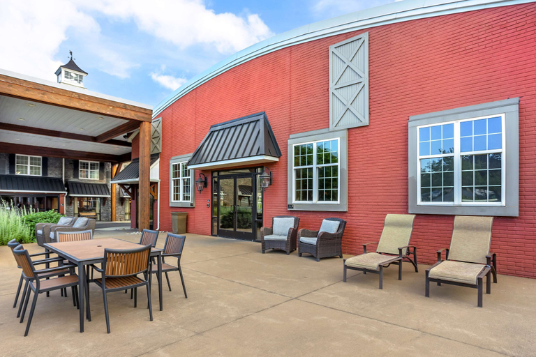 Exterior & Views 2, Best Western Plus Intercourse Village Inn & Suites, Lancaster