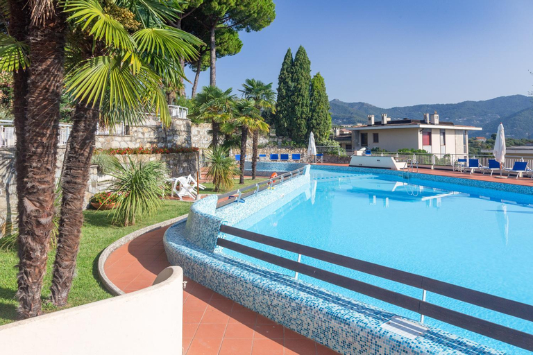 Sport & Beauty 2, Casa Linda - Incredible View, Pool & Tennis, Genova