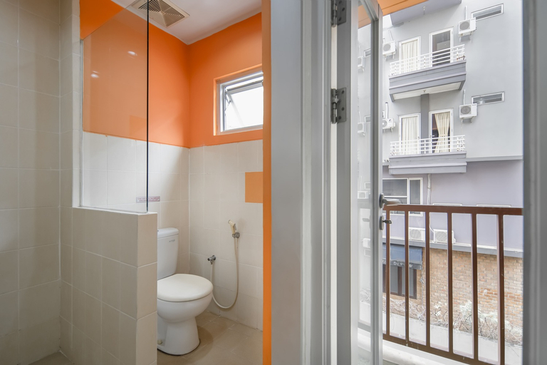 Bathroom 5, Cove Casaduta, Tangerang Selatan