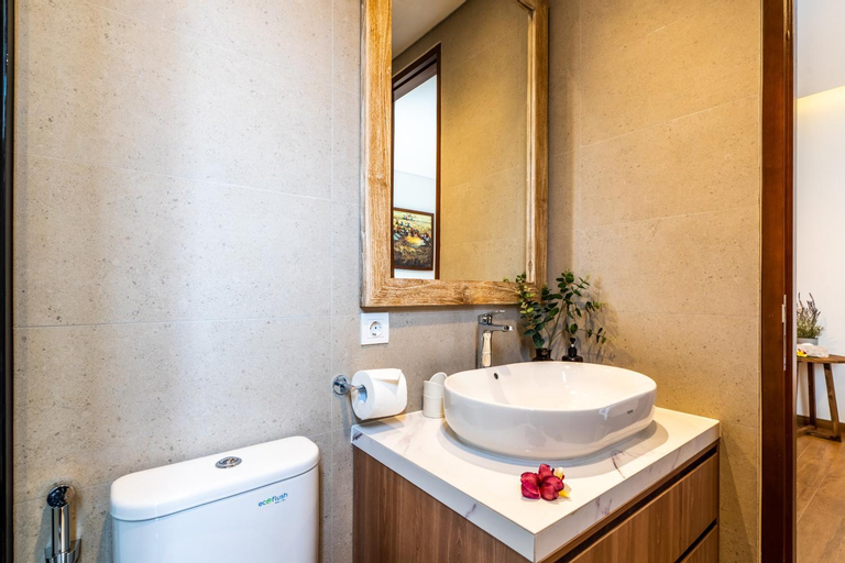 Bathroom 14