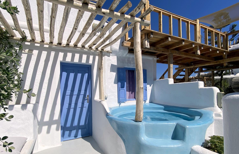 Facilities 4, Apsenti couples only - Mykonos, South Aegean