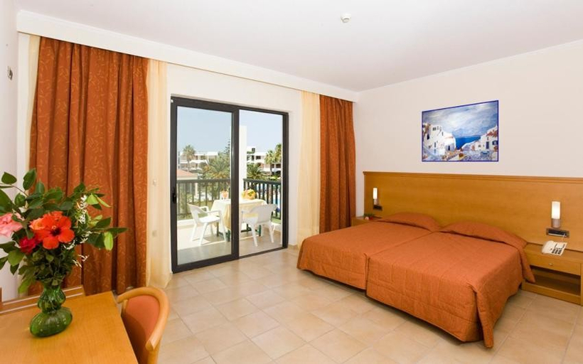 Bedroom 3, Tigaki Beach Hotel, South Aegean