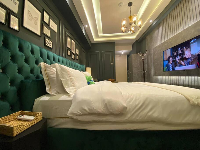 Bedroom 14