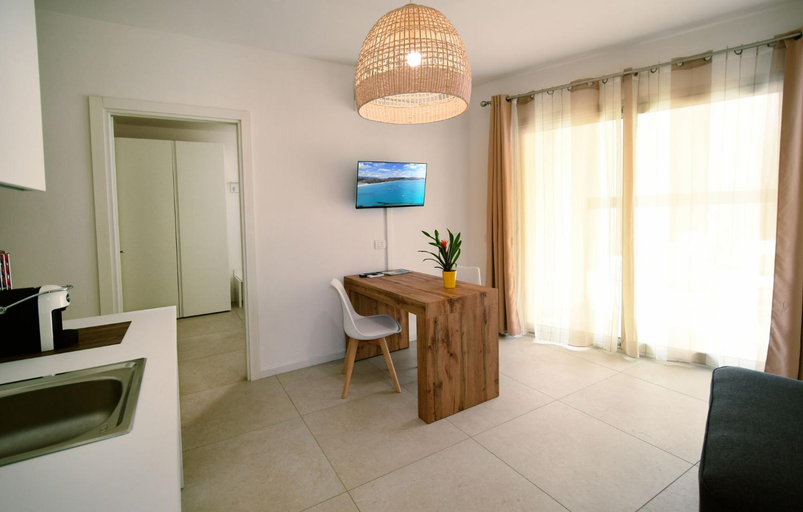 Others 3, Home Suite LE MONDE, Cagliari