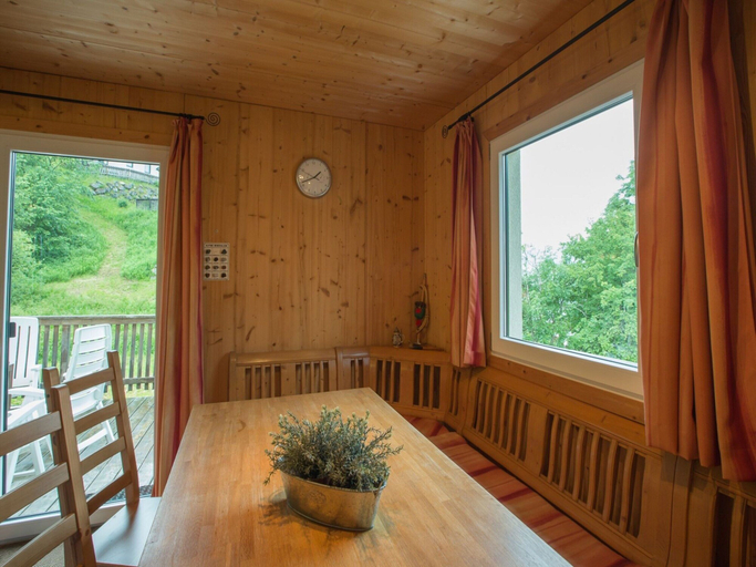 Dining 3, Chalet in Annaberg-lungotz With Terrace, Hallein