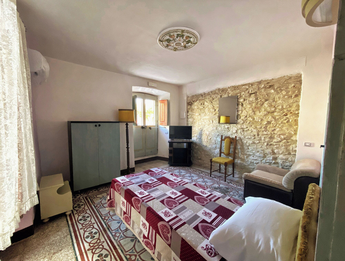 Bedroom 3, Collis Petri Relais, L'Aquila