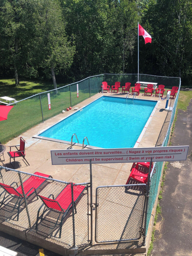 Sport & Beauty 5, Motel 7 Inn & Suites, Gloucester