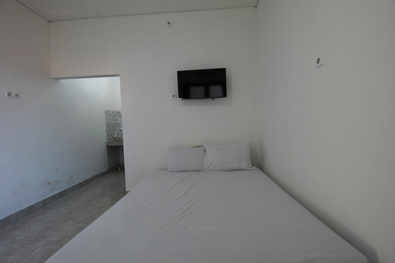 Bedroom 2, OYO 94091 Sn Guest House, Denpasar