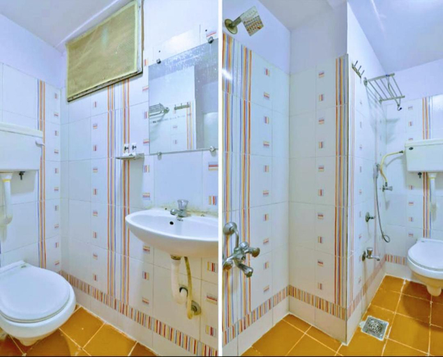 Bathroom 4, HOTEL HARMONY, Jamnagar