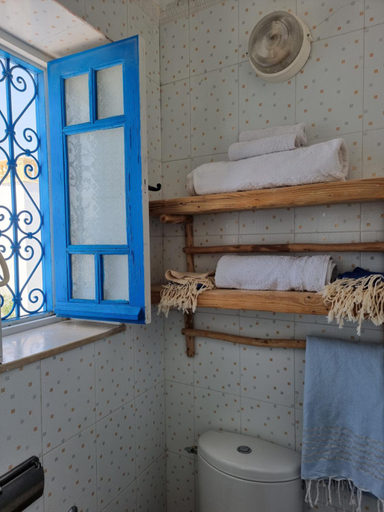 4, Cosy 1bdr, with a terasse in heart of Sidibou, Carthage
