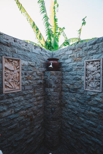 Others 5, Aroma De La Mer, Karangasem