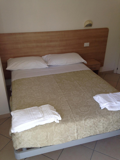 Bedroom, Hotel Madrid, Rimini