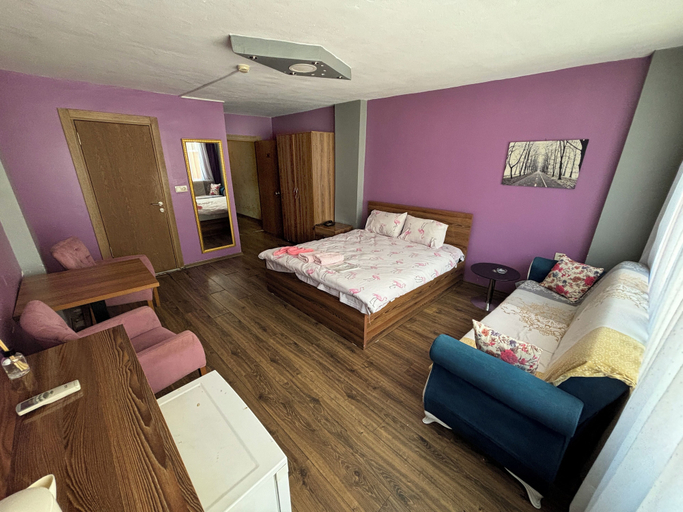 Bedroom 2, FLAMİNGO SUİT, Şişli