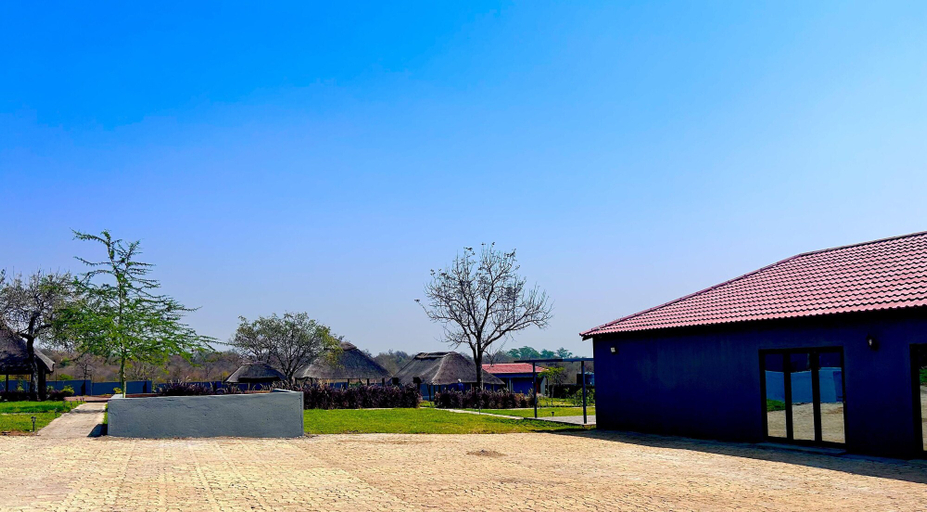 Exterior & Views 2, CyC Guest Lodge, Mopani