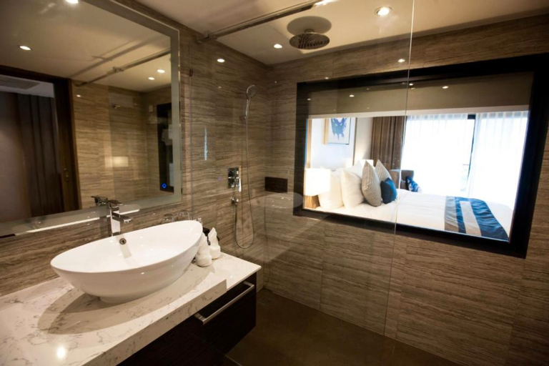 Bathroom 22