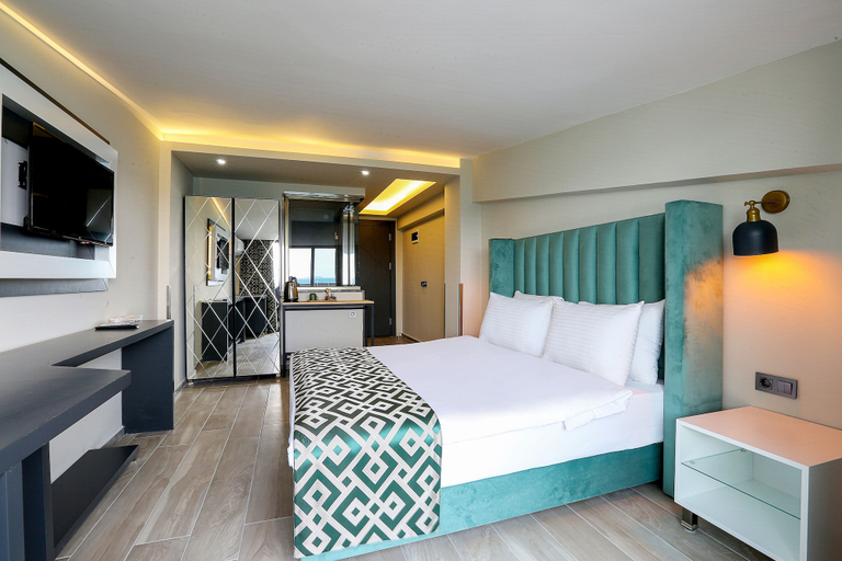 Bedroom 4, Urla Pera Hotel, Urla