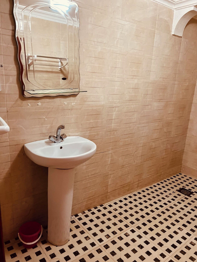 Bathroom 3, Hagounia Hotel, Tan-Tan